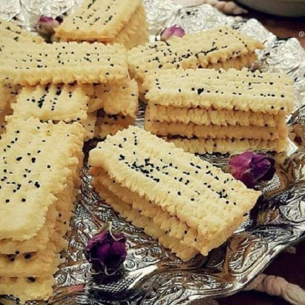 ست کاتر و مهر شیرینی پزی و بیسکوییت مدل نون چرخی — تصویر ۳