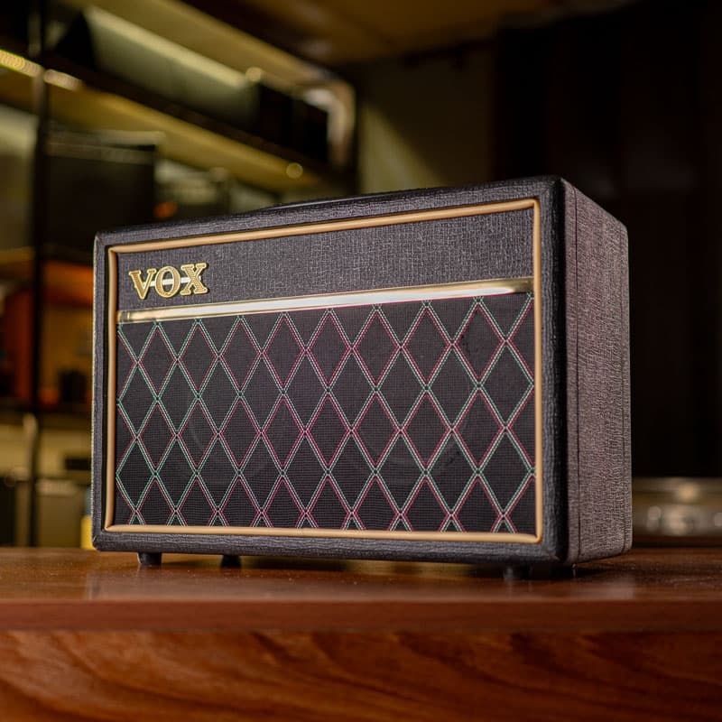 امپ گیتار بیس وُکس VOX Pathfinder Bass 10 — تصویر ۲