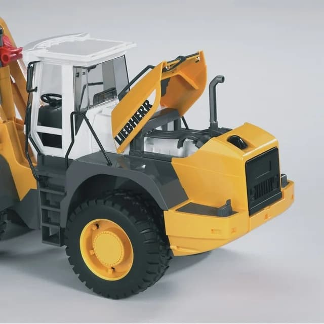 ماشین بازی برودر مدل Liebherr Articulated Road Loader L574 — تصویر ۴