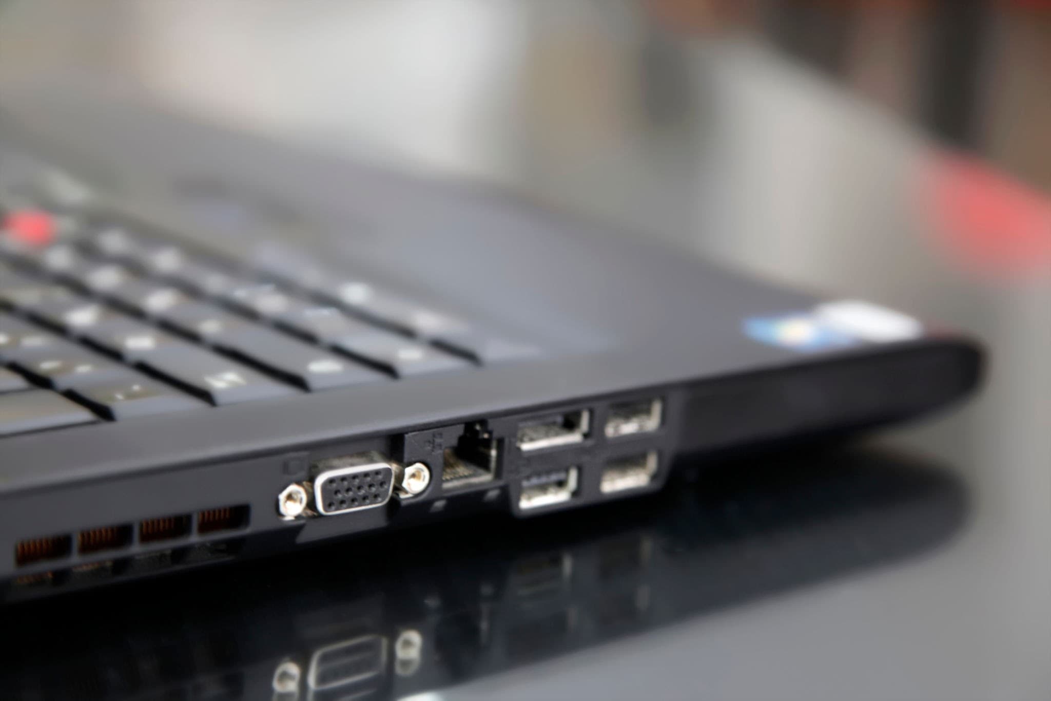 لپ تاپ مهندسی استوک لنوو مدل lenovo thinkpad p50 پردازنده Core i7 نسل 6 گرافیک Quadro M2000M — تصویر ۳