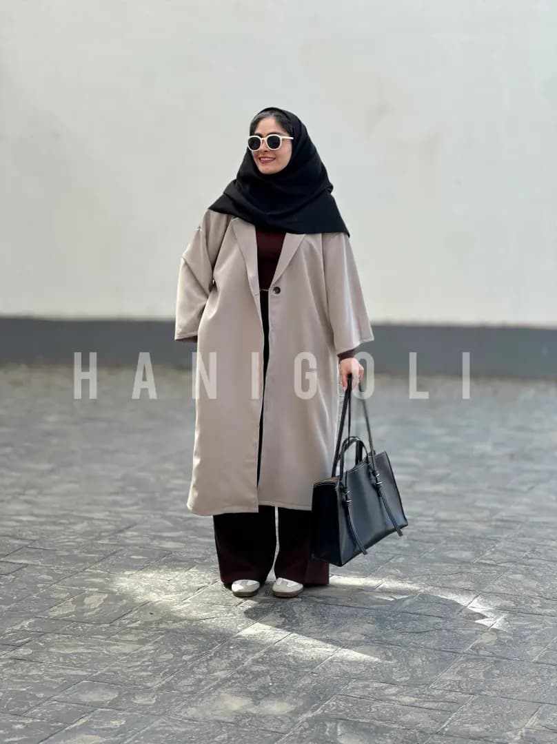 مانتو بلند مازراتی رنگ کرم پنکیکی دخترانه فری پلاس سایز سینه 140 قد 120 — تصویر ۴