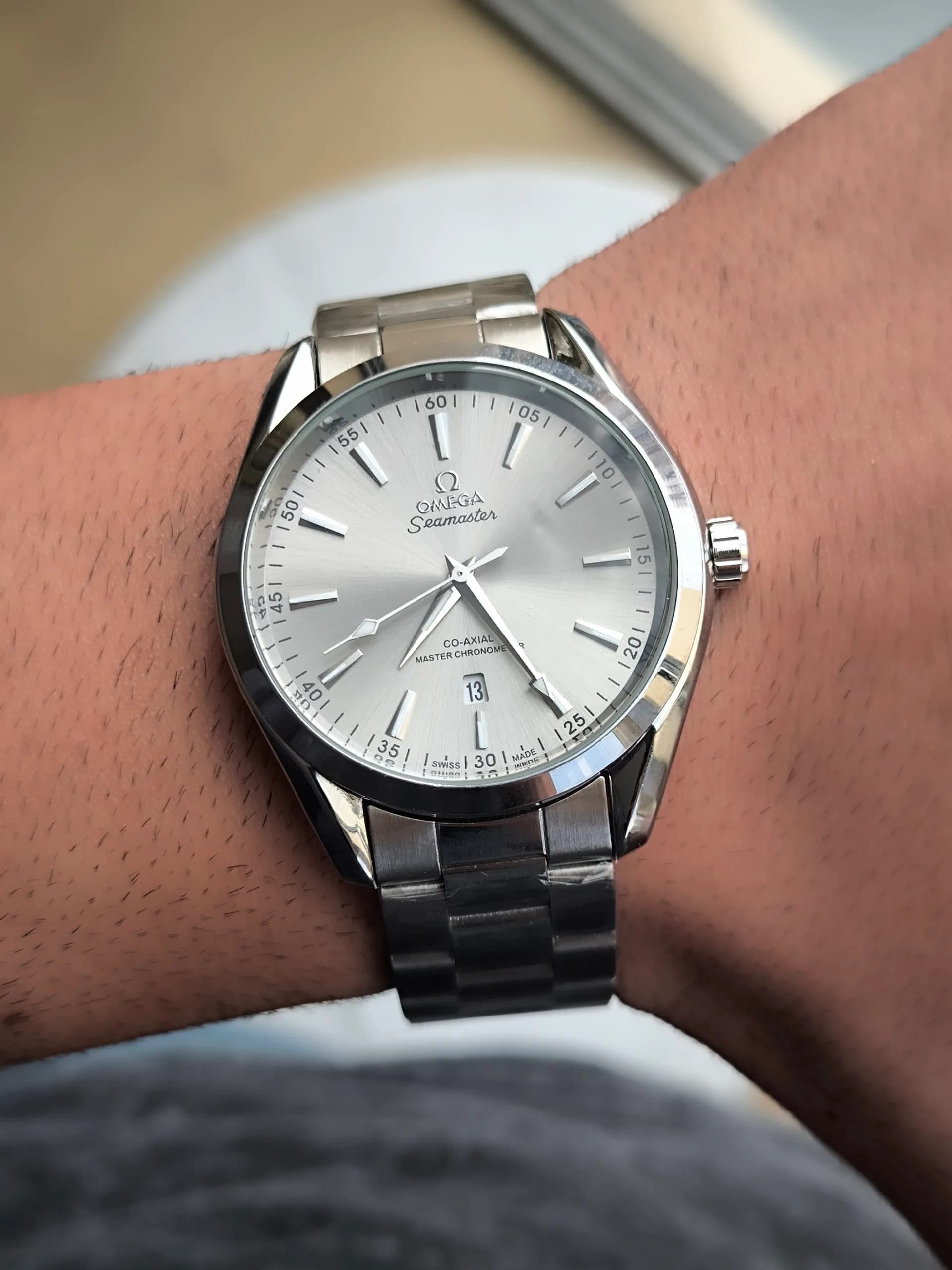 ساعت مچی مردانه امگا سی‌مستر (Omega Seamaster) صفحه طوسی روشن