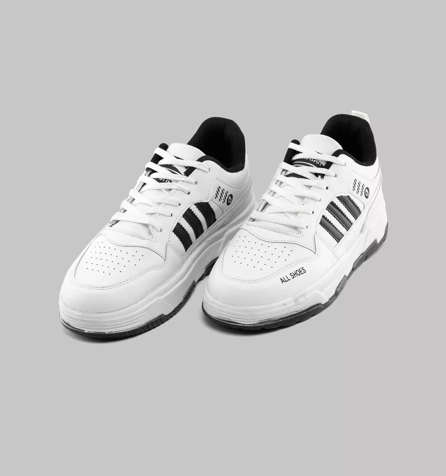 کفش اسپرت Adidas — تصویر ۲