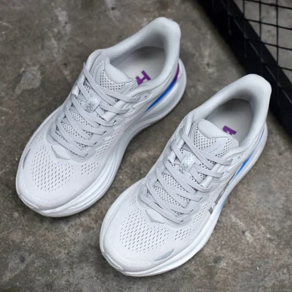 هوکا باندی 9 طوسی سفید رنگی Hoka Bondi 9 Cosmic Grey White Mesh 1162012-CYWH — تصویر ۶