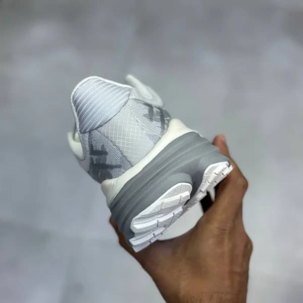هوکا استینسون 7 طوسی Hoka Stinson 7 Stardust Alabaster — تصویر ۴