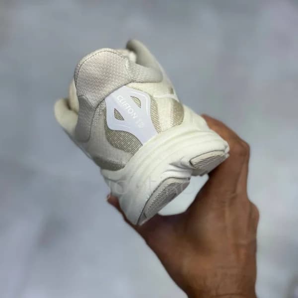 کفش هوکا کلیفتون 10 شیری Hoka Clifton 10 Oatmeal Oat Milk — تصویر ۴