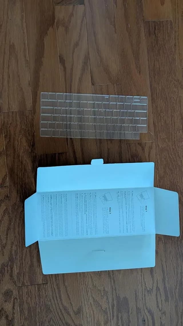 کاور کیبورد شفاف مک بوک نئو 13 اینچ | 2026 | A18 Pro مدل FitSkin Transparent برند جی سی پال — تصویر ۶