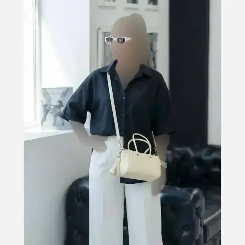کیف زنانه گلدوزی شده مدل ریما رنگ مشکی شکلاتی سورمه ای کرم موکا سایز 24 در 13 — تصویر ۳