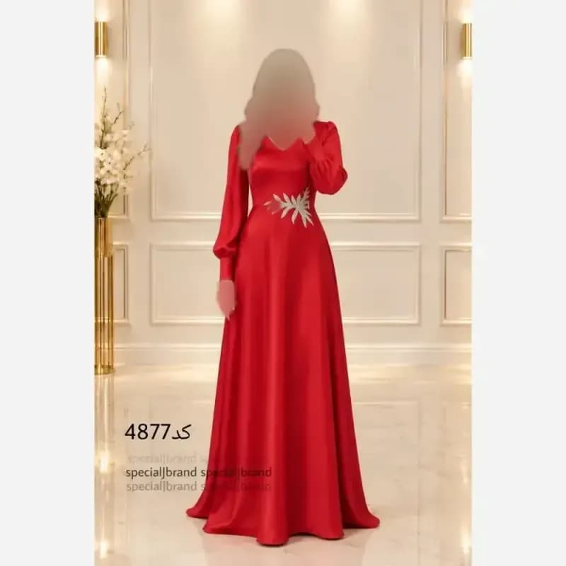 ماکسی مجلسی زنانه حدیث پولکی جنس ساتن کش — تصویر ۸