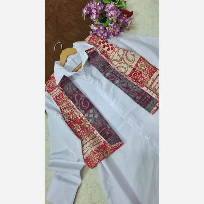جلیقه زنانه فرحناز جنس گلیمی گرم بالا فری سایز رنگ قرمز و آبی — تصویر ۵