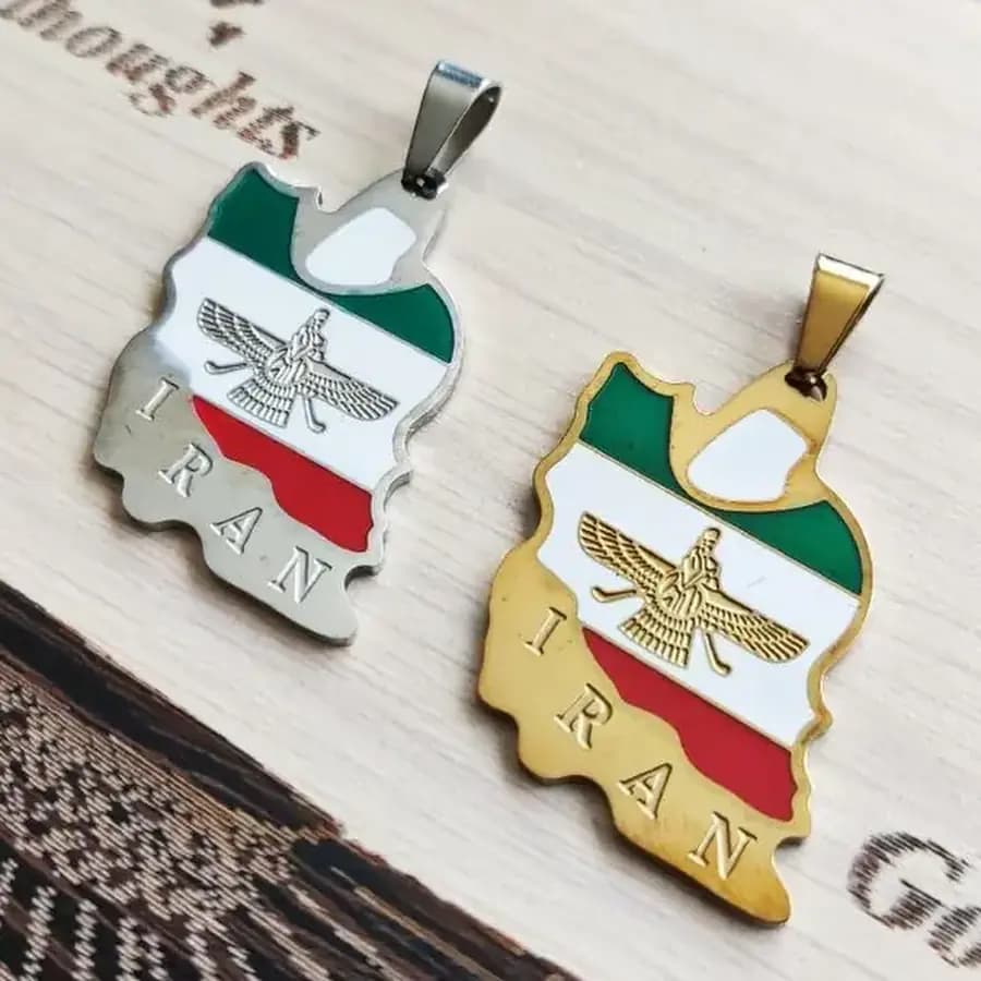 گردنبند و آویز پلاک استیل طرح رنگی نقشه ایران و فروهر ضد حساسیت رنگ ثابت کد dmp