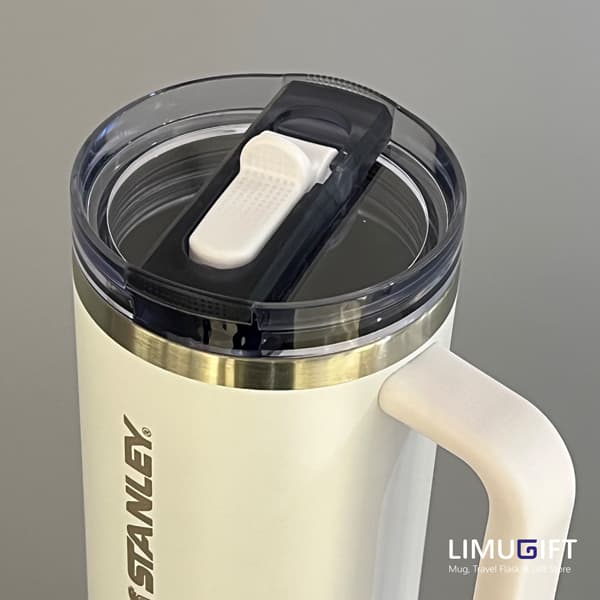 تراول ماگ استنلی مدل تامبلر نیو کالکشن 40oz رنگ سفید- Stanley کد 0406 — تصویر ۵