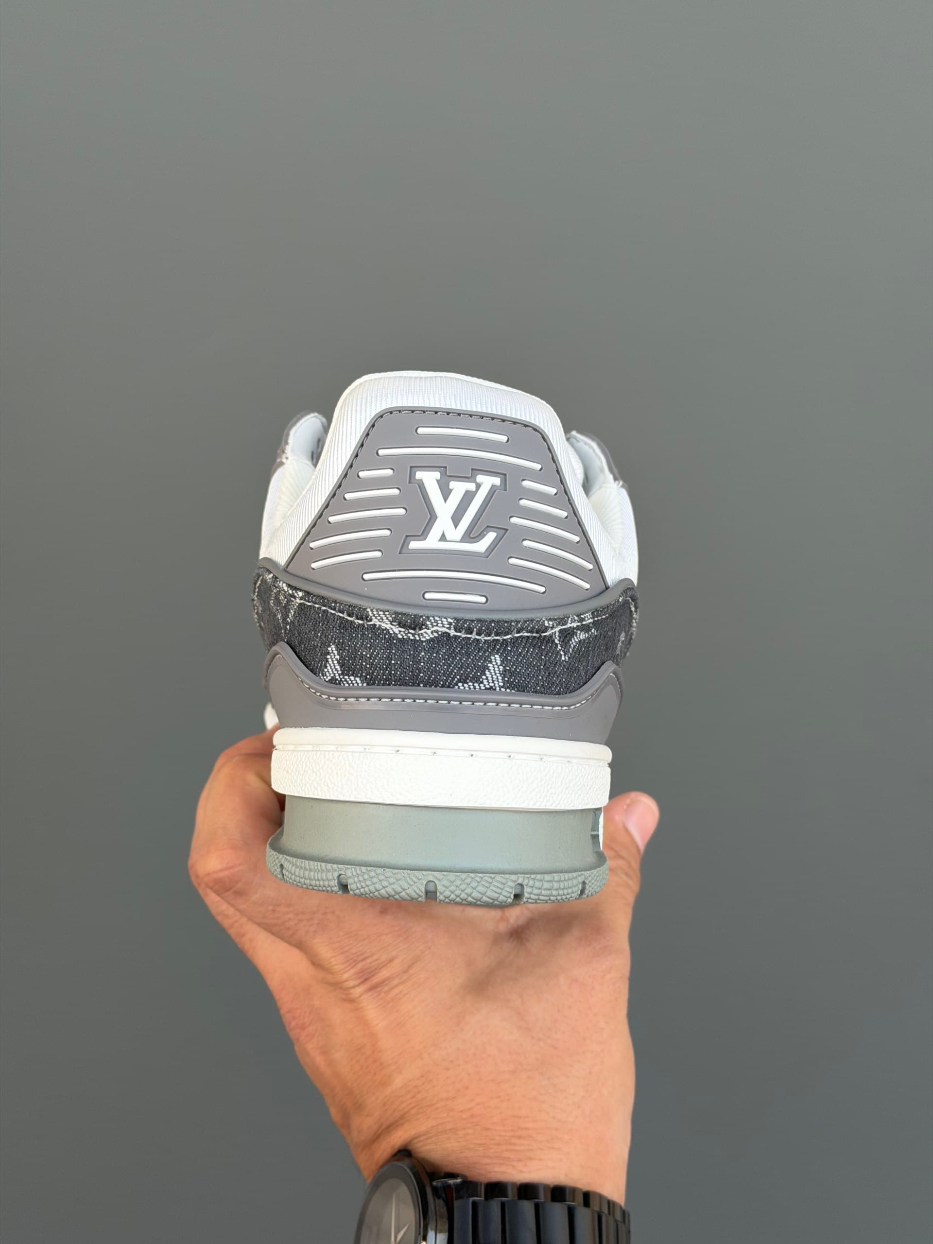 لویس ویتون LV مستر فول پک مشکی طوسی — تصویر ۳