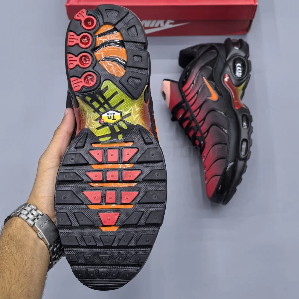 کفش نایک ایر مکس تی‌ان مشکی قرمز نارنجی Nike Air Max TN — تصویر ۴