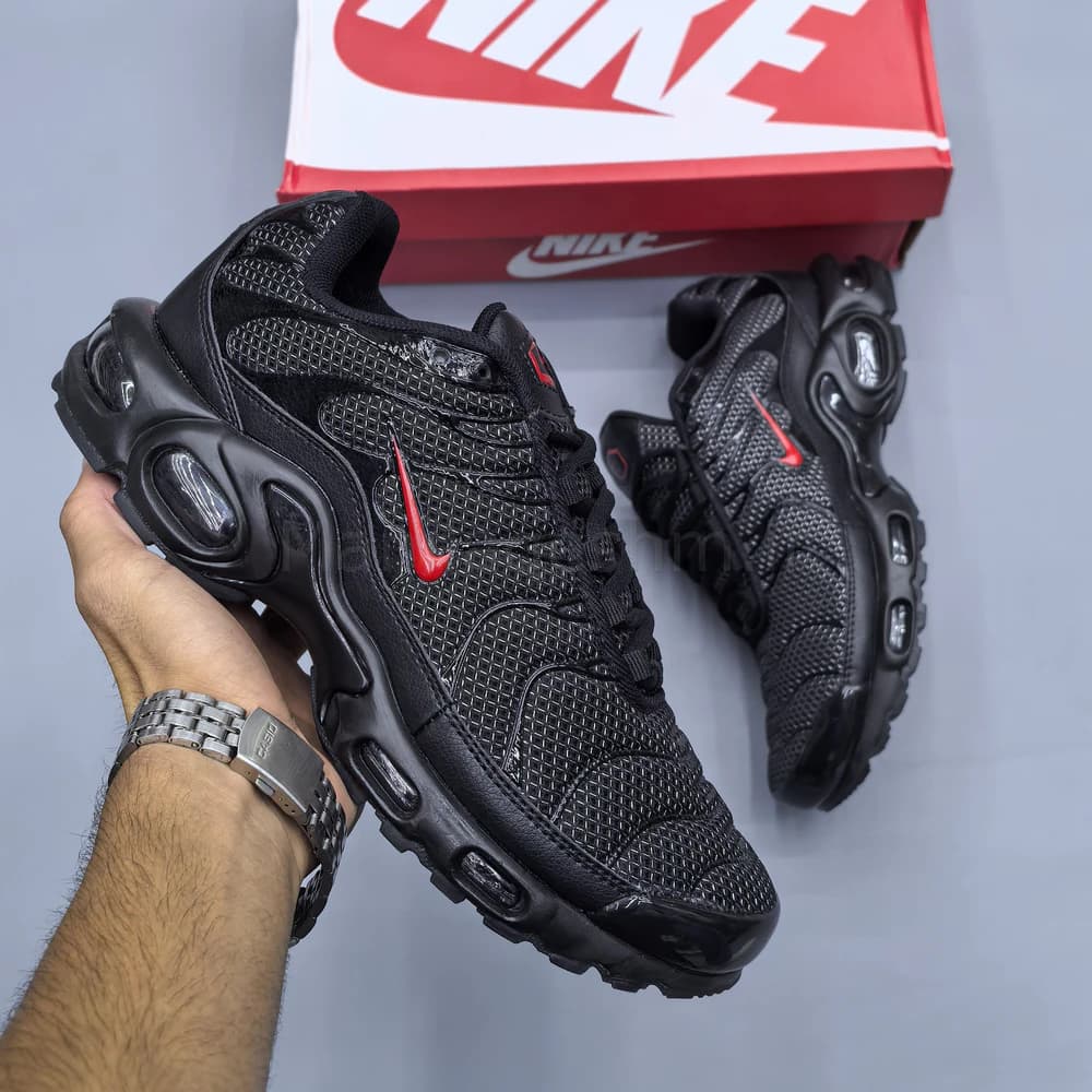کفش نایک ایر مکس تی‌ان مشکی قرمز Nike Air Max TN Plus