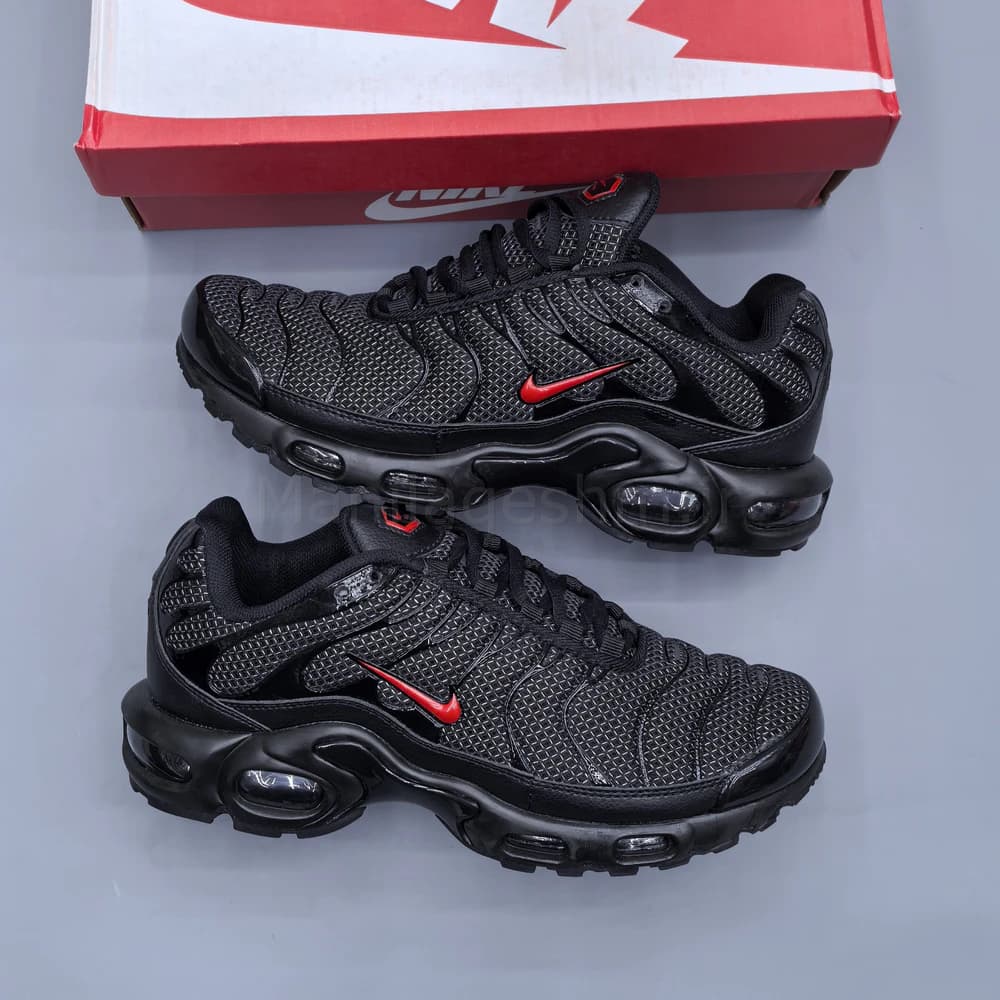 کفش نایک ایر مکس تی‌ان مشکی قرمز Nike Air Max TN Plus — تصویر ۲