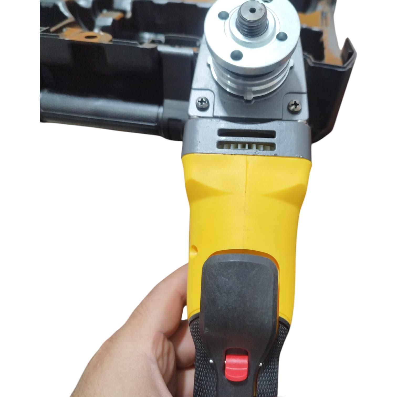 مینی فرز شارژی 125 میلیمتری 750 وات دفالت مدل M88 FSAG125 — تصویر ۸