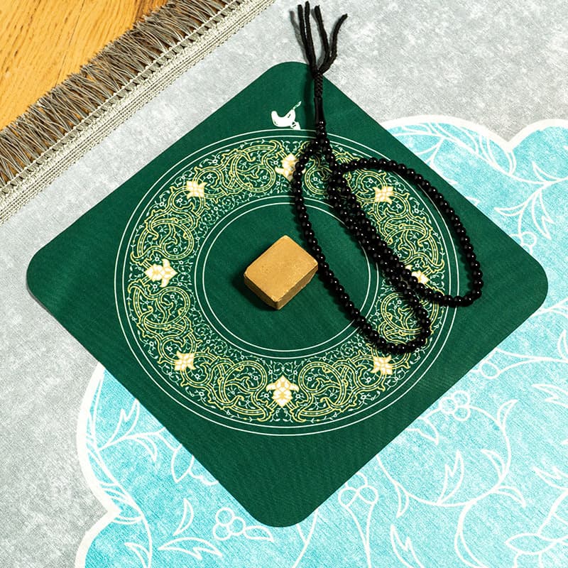 جانماز ساتن – سبک، زیبا و مناسب برای عبادت — تصویر ۲