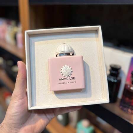 ادکلن آمواج بلوسوم لاو Blossom Love حجم 100 میل — تصویر ۶