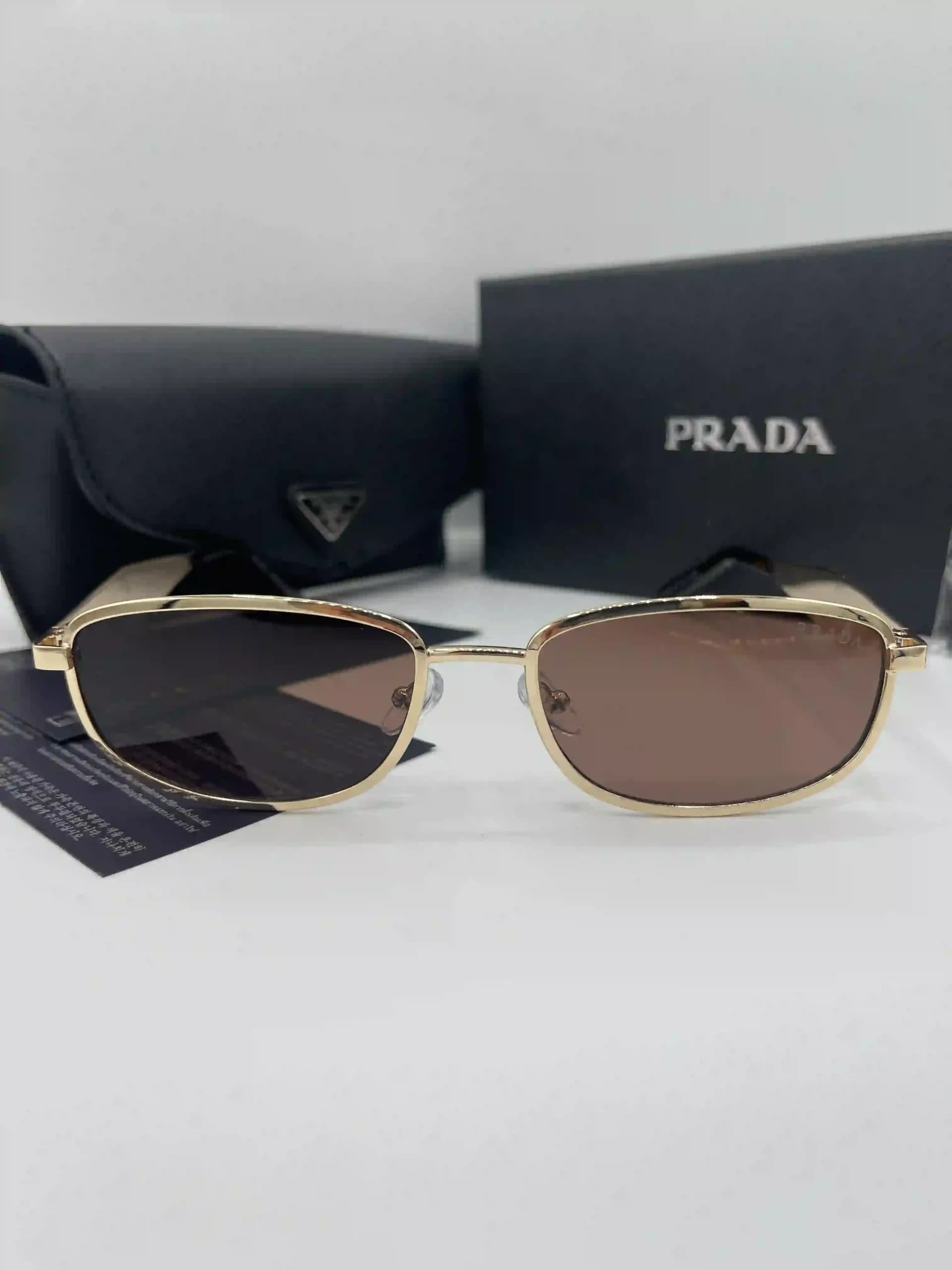 عینک آفتابی فلزی یونیسکس پرادا مدل مستطیلی Prada — تصویر ۳
