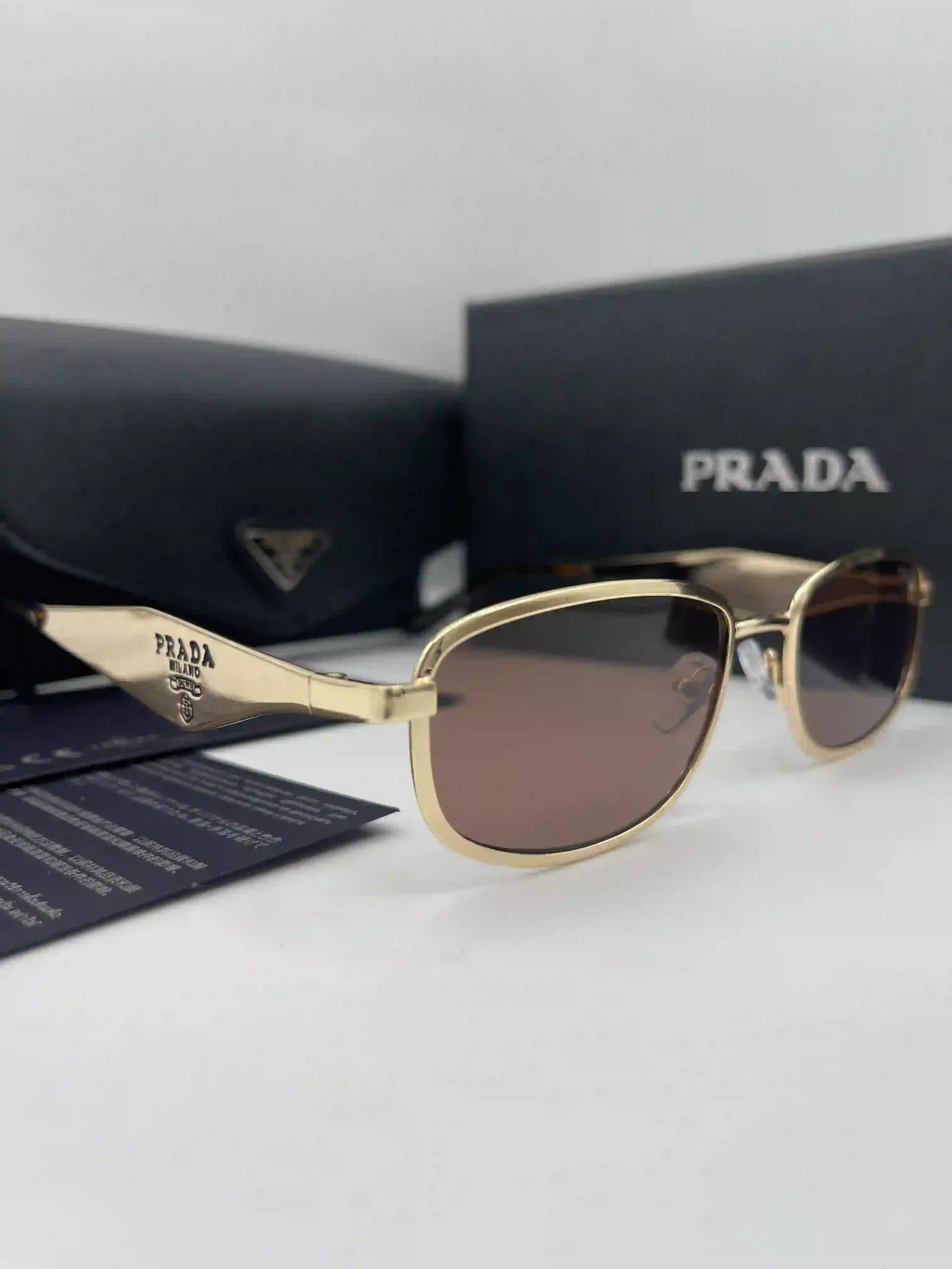 عینک آفتابی فلزی یونیسکس پرادا مدل مستطیلی Prada — تصویر ۴