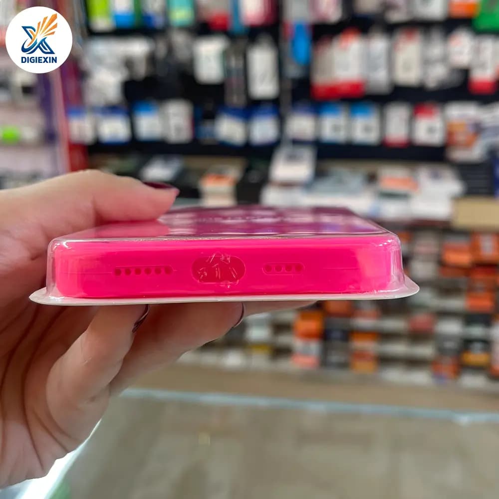 کاور سیلکونی اصل پاک کنی مناسب برای آیفون 14 پرومکس — تصویر ۶