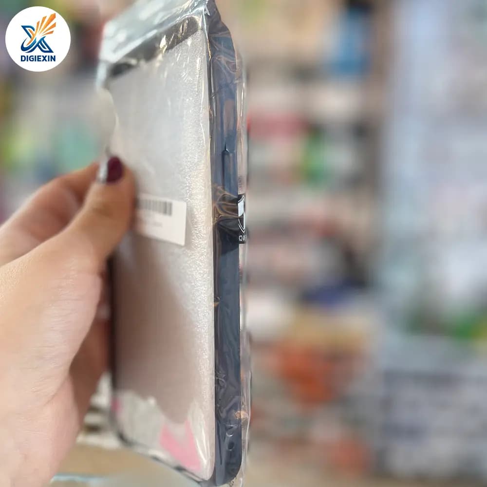 کاور کرکره ای چرمی مناسب برای آیفون 14 پرومکس — تصویر ۳