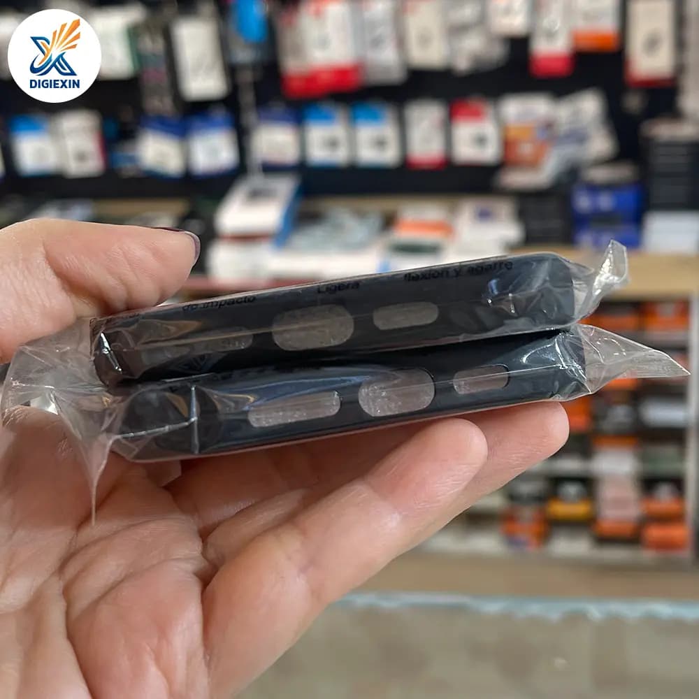 کاور کرکره ای چرمی مناسب برای آیفون 14 پرومکس — تصویر ۲