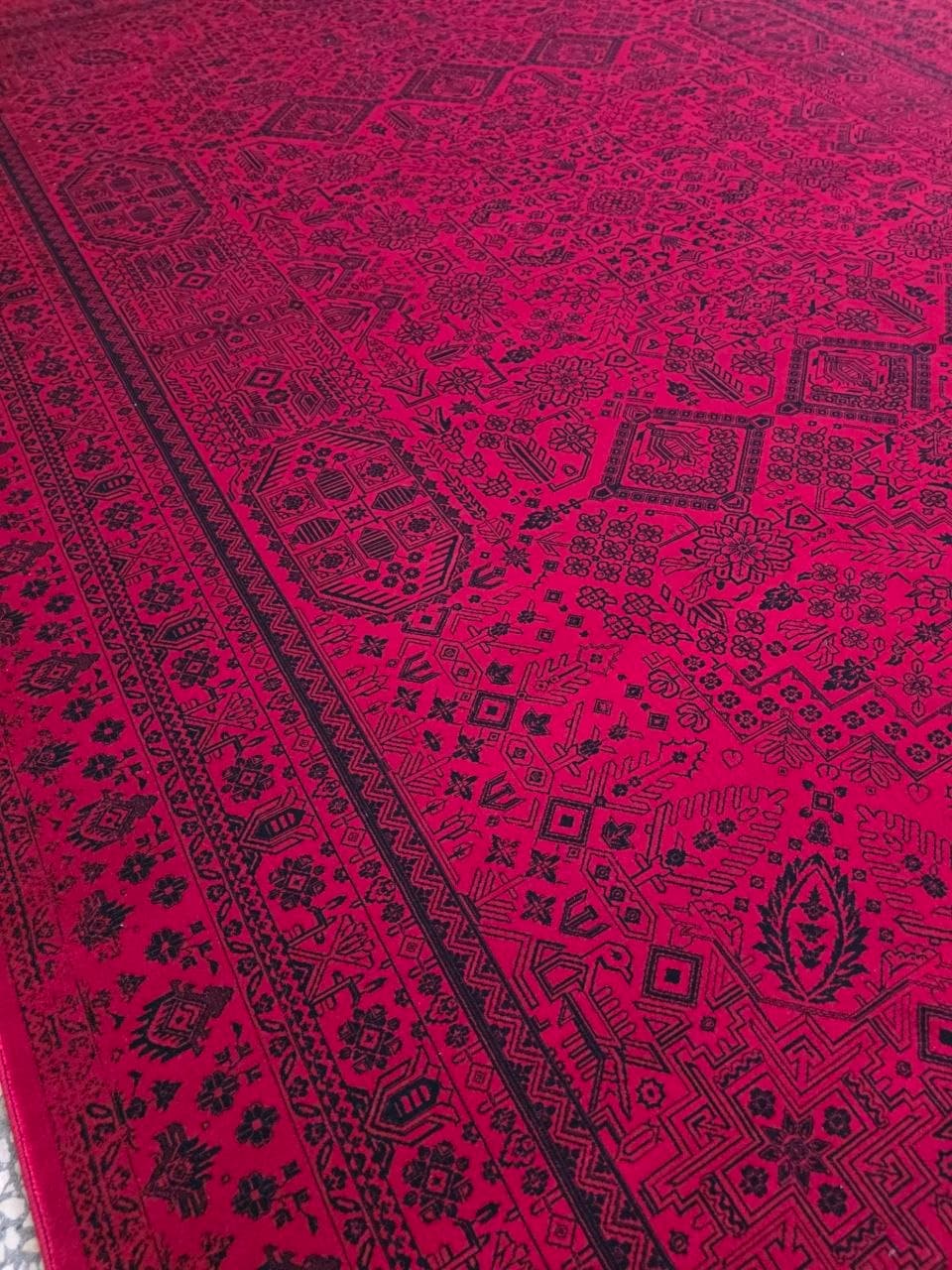 فرش لوزان لاکی طرح افشان 1200 — تصویر ۳