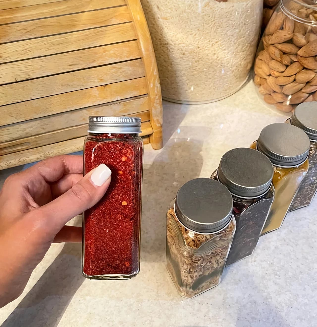بانکه جا ادویه شیشه ای مکارتی درب فلزی — تصویر ۲