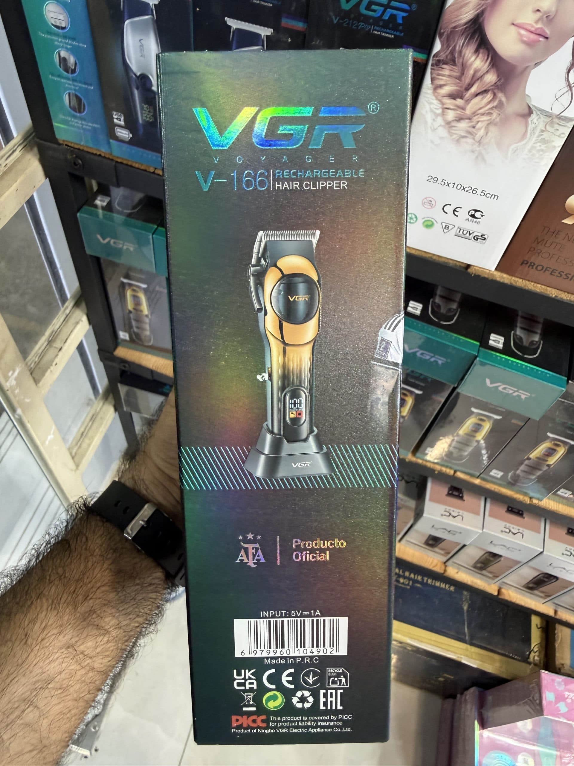 ماشین اصلاح سر و صورت شارژی وی جی آر مدل VGR V-166 با تیغه‌ی استیل و باتری ۲۰۰۰ میلی‌آمپر اورجینال (عمده و تک) — تصویر ۲