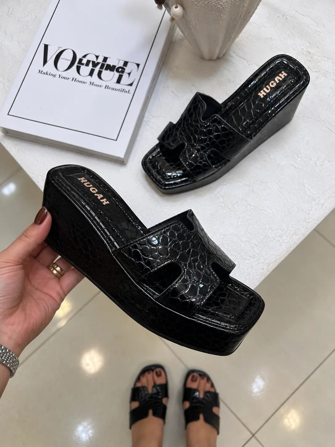 صندل هرمس لژدار — تصویر ۲