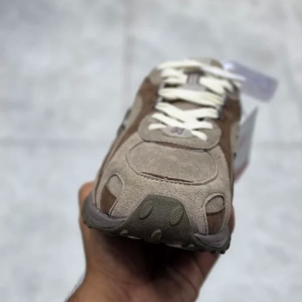 نیوبالانس 204 ال کاکائو New Balance 204L Cocoa — تصویر ۶