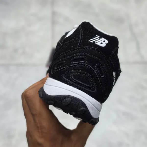 نیوبالانس 204 ال مشکی سفید New Balance 204L — تصویر ۷