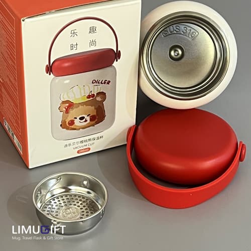 مینی تراول ماگ دیلر با طرح تِدی قرمز (فلاسک خرسی) صافی‌دار 200 میل -Diller کد 0351 — تصویر ۳