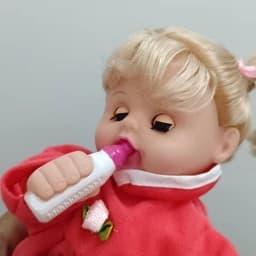 عروسک موزیکال و چراغدار بهمراه شیشه شیر عروسک چشم متحرک با شیشه شیر موزیکال خارجی عروسک آوازخوان آهنگ رمضان گناباد شاپ — تصویر ۴