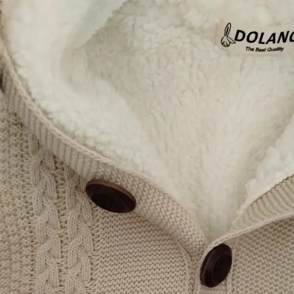 سرهمی بافتی نوزاد برند دلانو Dolano رنگ کرم — تصویر ۳
