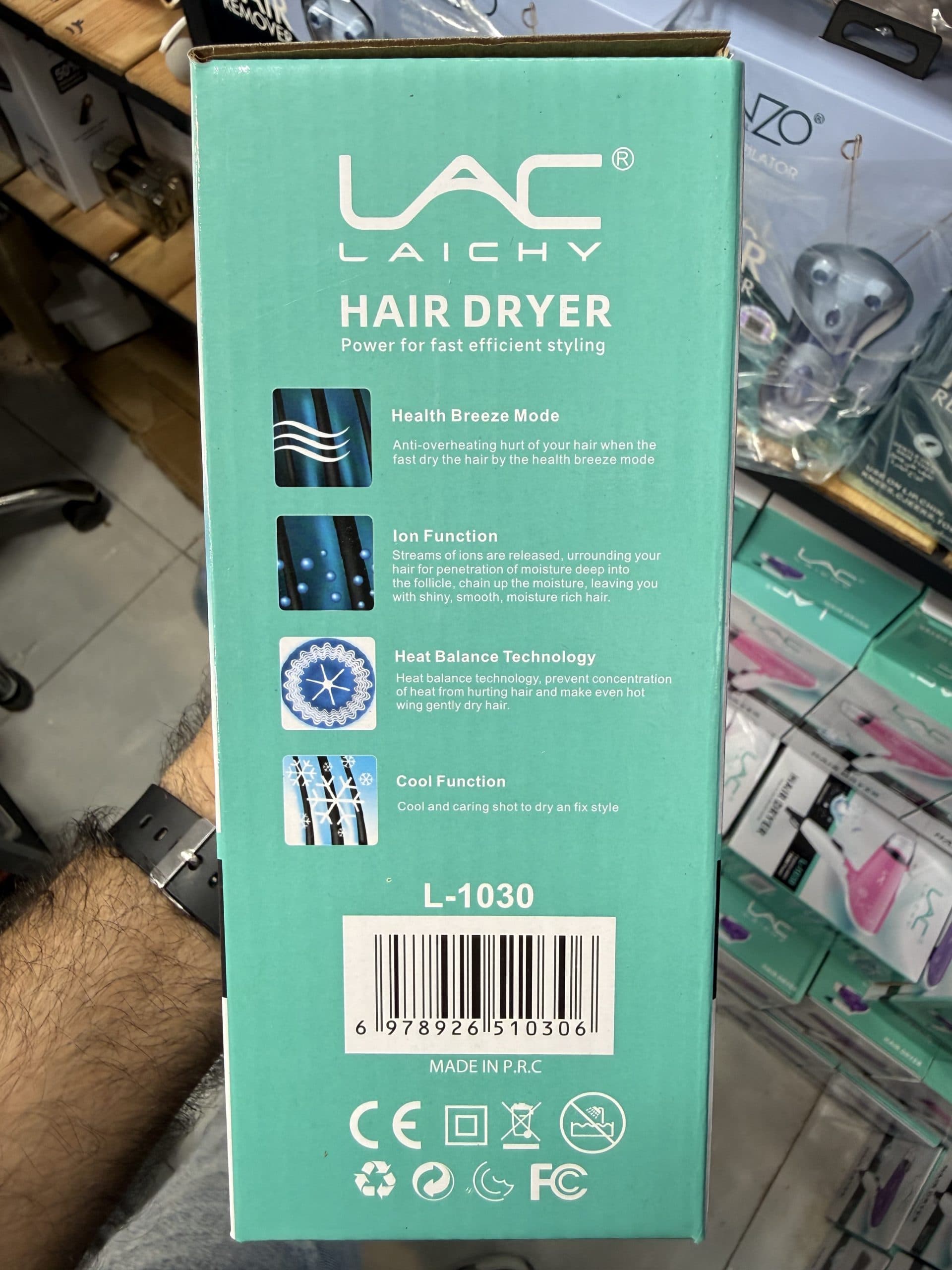سشوار مسافرتی لایچی مدل LAC Laichy L-1030 توان ۷۵۰ وات با قابلیت یون و باد سرد اورجینال (عمده و تک) — تصویر ۴