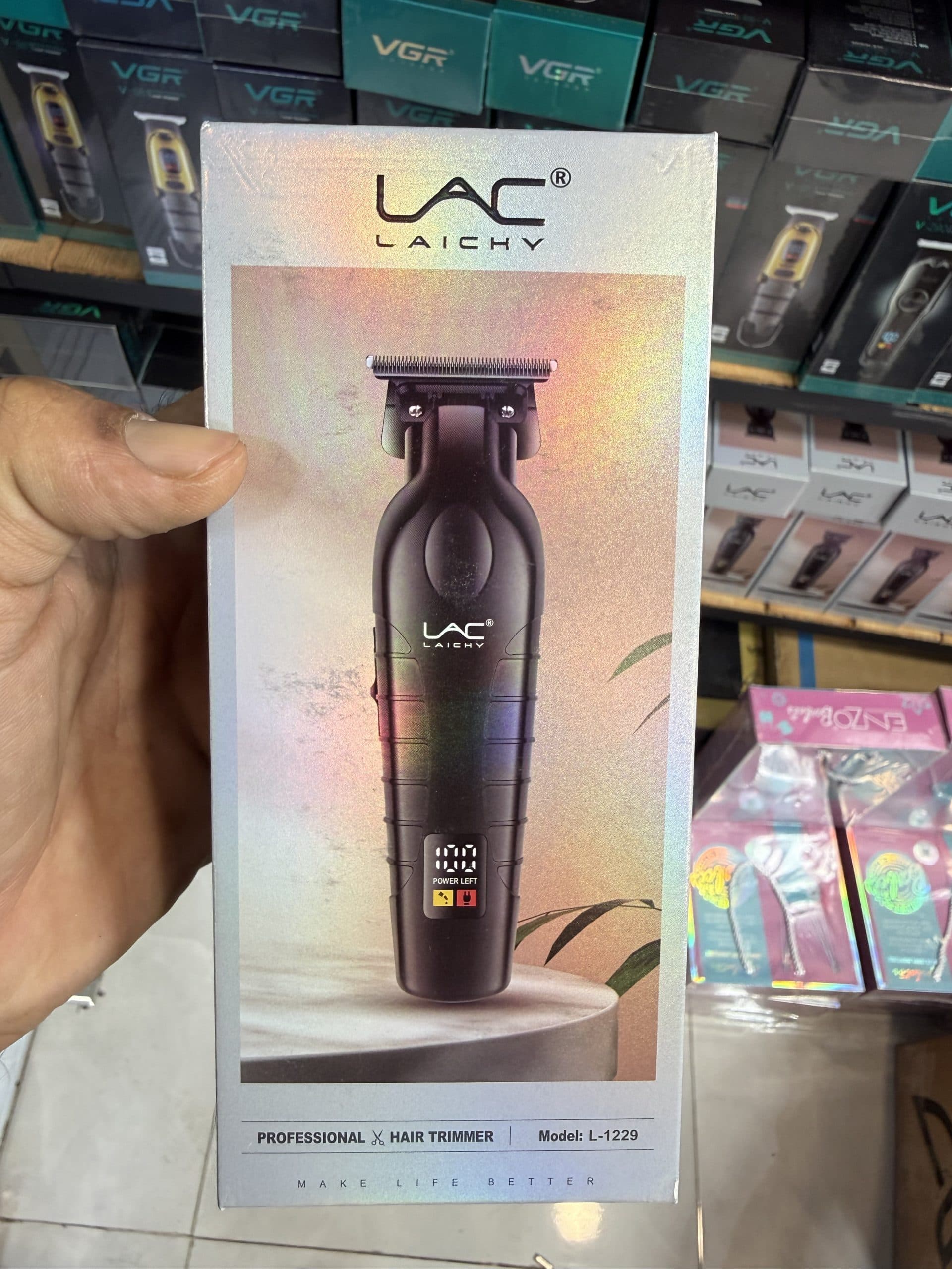 ماشین اصلاح خط‌زن لایچی (LAC Laichy) مدل L-1229 با نمایشگر دیجیتال و باتری ۱۸۰ دقیقه‌ای اورجینال (عمده و تک)