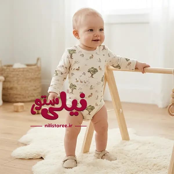 زیردکمه آستین بلند نوزاد یقه دکمه دار طرح برکه برند آدمک — تصویر ۲