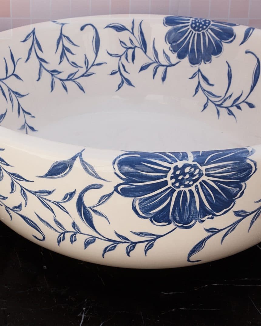 کاسه روشویی روکار نقاشی گل های آبی کد 3853 — تصویر ۳