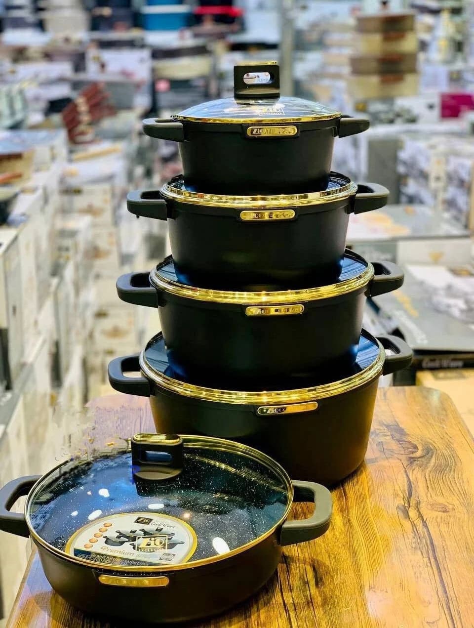 سرویس قابلمه 10 پارچه برند زیو طرح پرمیوم مدل ZCS-8600 ‏ — تصویر ۵