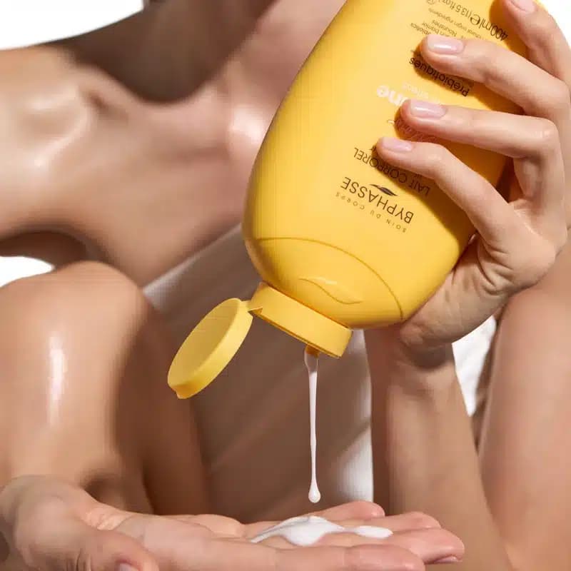 شیر بدن روشن‌ کننده و درخشان‌ کننده بایفاس Byphasse مدل Sunshine Glow Illuminating Body Milk (400 میل) — تصویر ۲