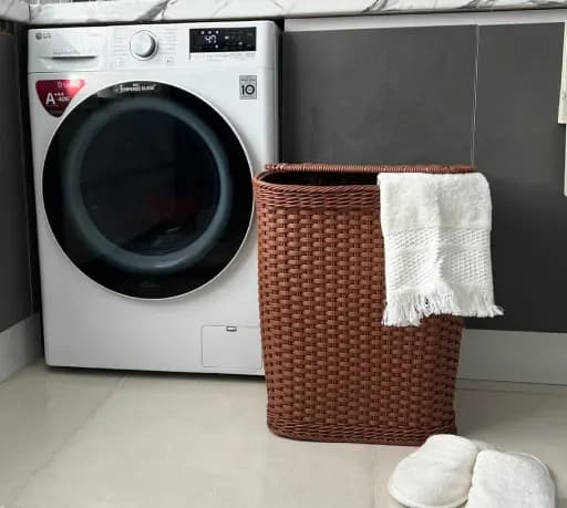 سبد رخت بافت درب دار آریانا مدل ستایش رنگ نسکافه ای — تصویر ۲