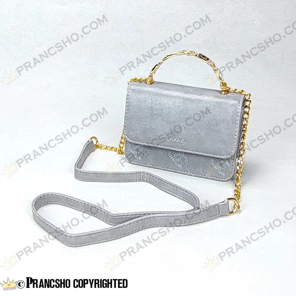 کیف پاسپورتی شنل (CHANEL) دسته فلزی طرح کوکو طوسی روشن