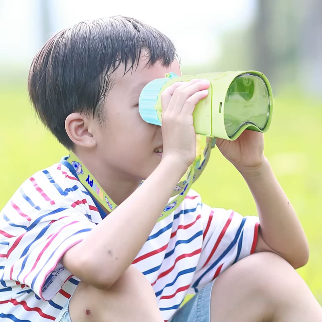 قمقمه طرح دوربین بچگانه کد3445 — تصویر ۵