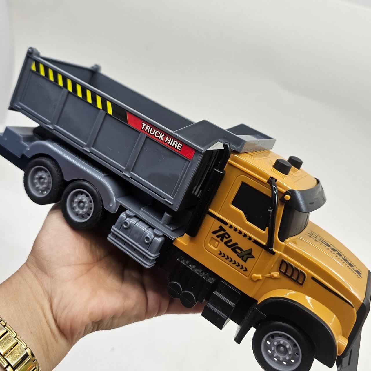 ماشین بازی کنترلی ناب سل مدل کامیون حمل خاک چراغدار شارژی کد ENGINERING VEHICLE TRUCK RC RADIO CONTROL — تصویر ۶