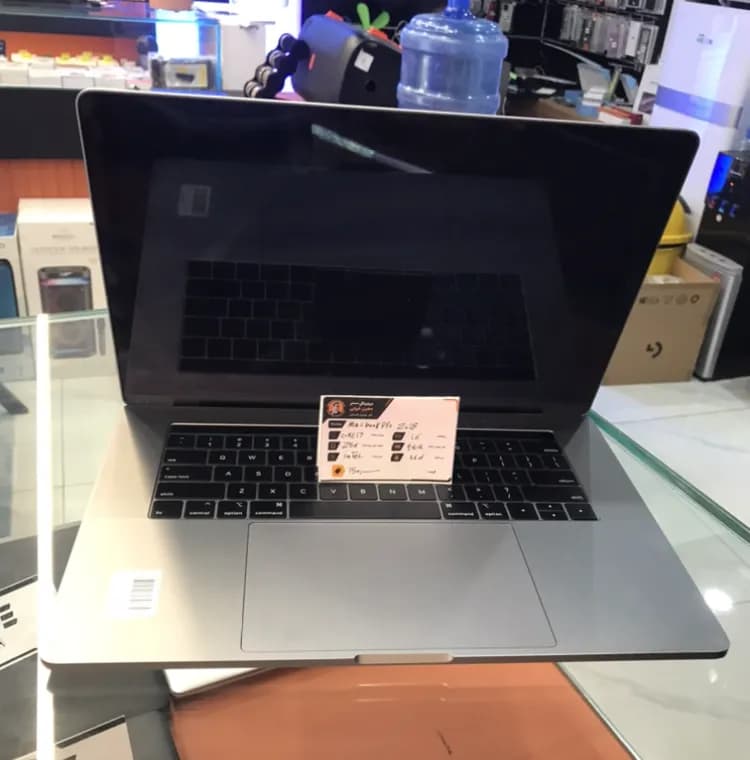 لپ‌تاپ مک بوک 2018کارکرده (MacBook pro 2018) — تصویر ۲
