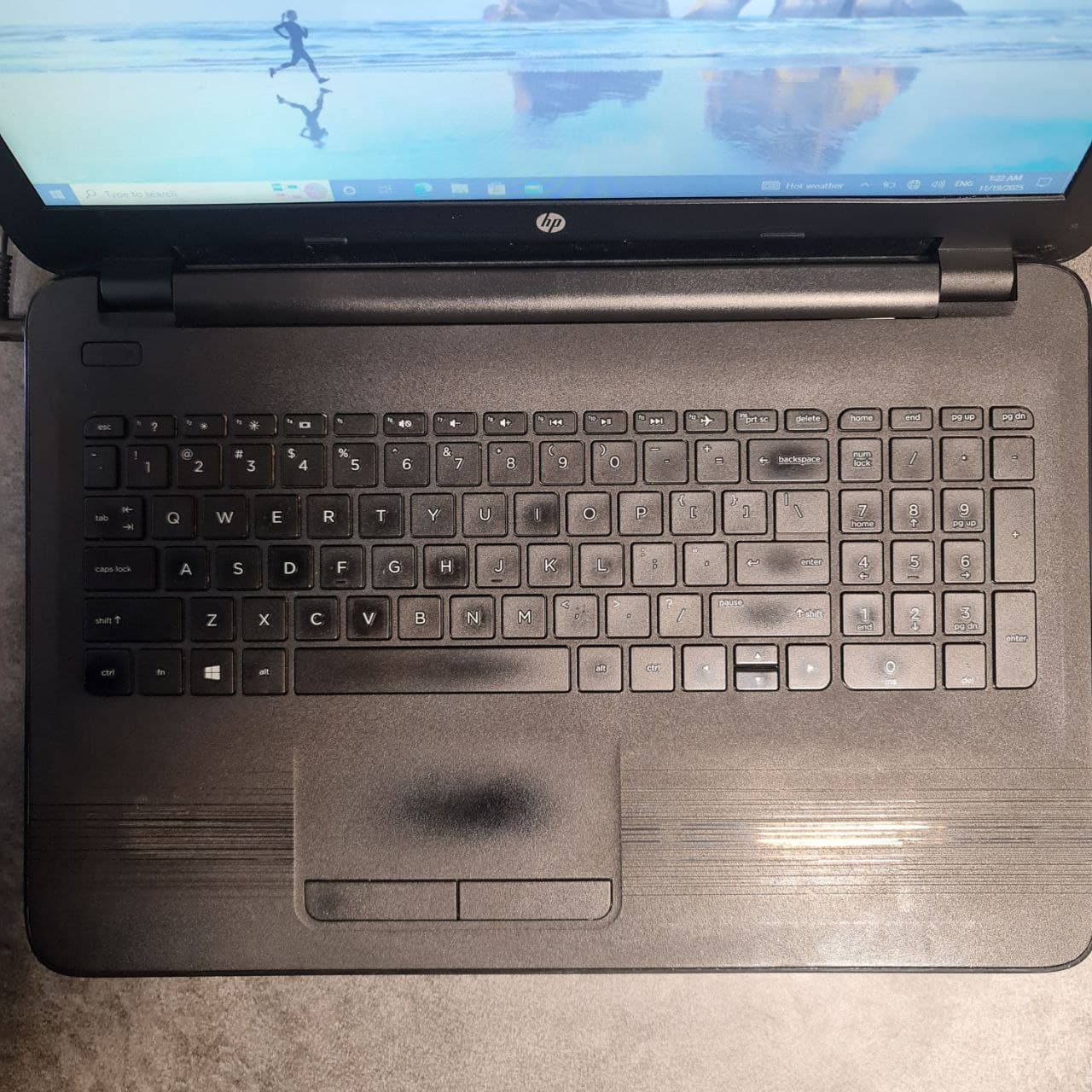 لپتاپ HP notebook A10-9600P 6GB RAM 1T HDD AMD Radeon R5 M255 — تصویر ۲