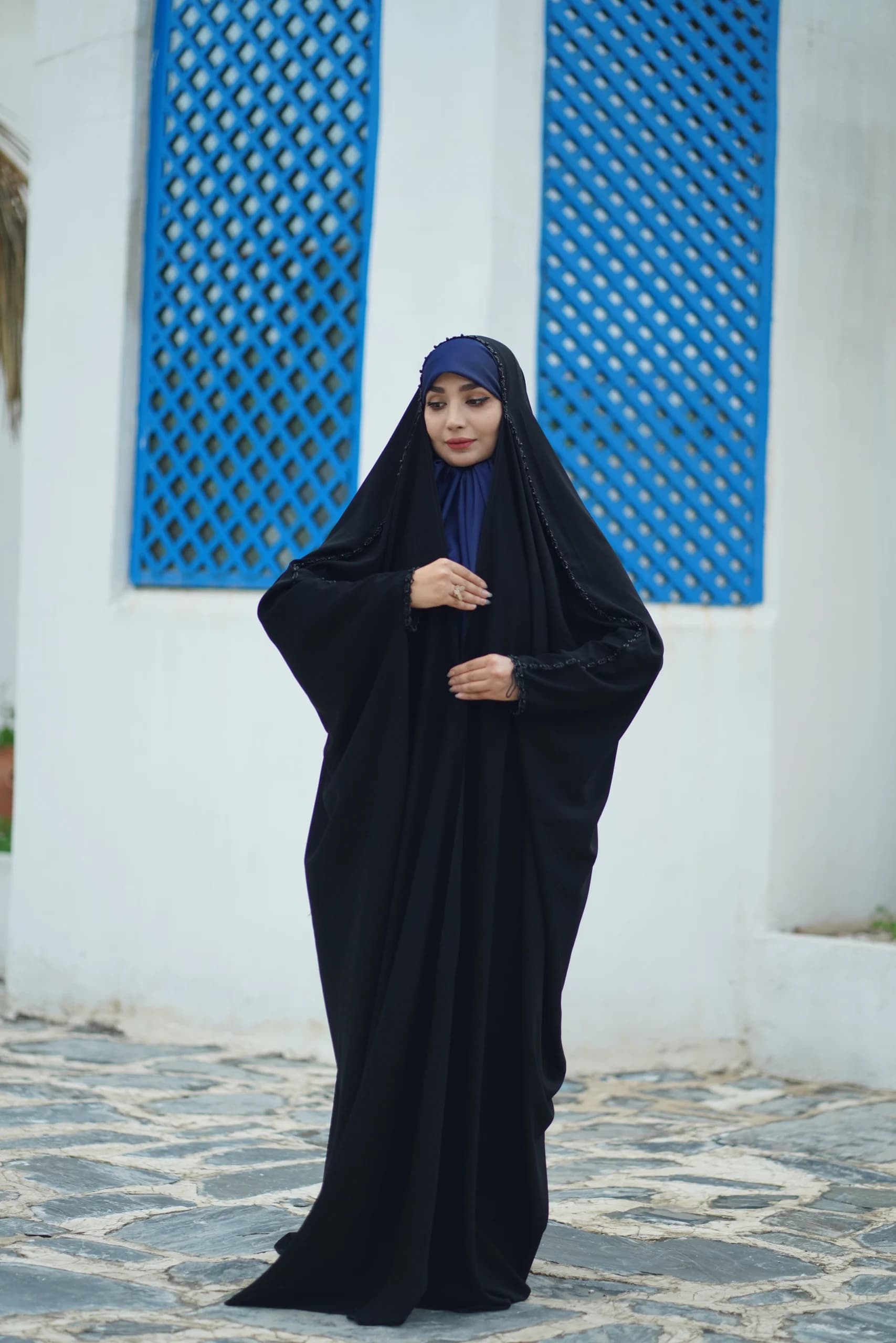 چادر جده سنگدوزی یکتا — تصویر ۳
